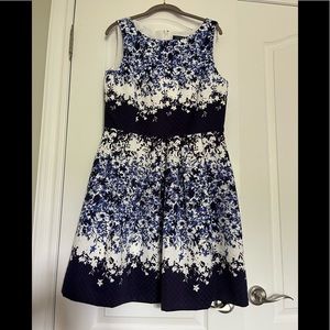 Tahari Summer dress, worn once!
